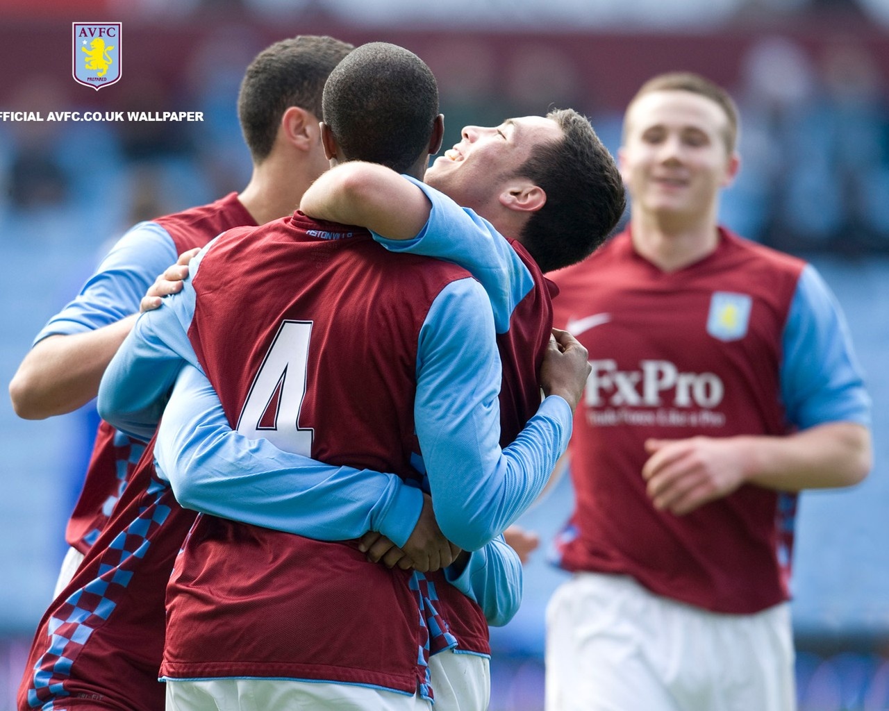 又犯规了！第二节刚上来杨瀚森补防科沃德又被裁判吹打手&已经3犯