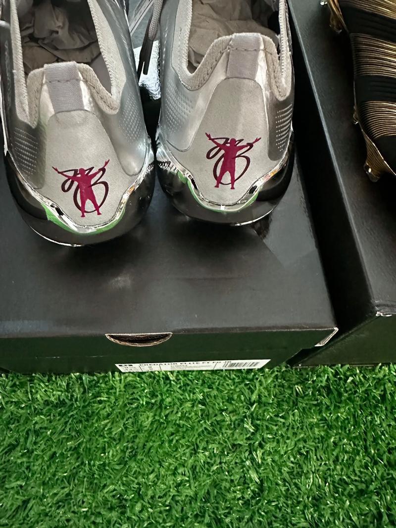 阿连德：这是我第一次拿冠军，也是我第一次戴帽，我很满意