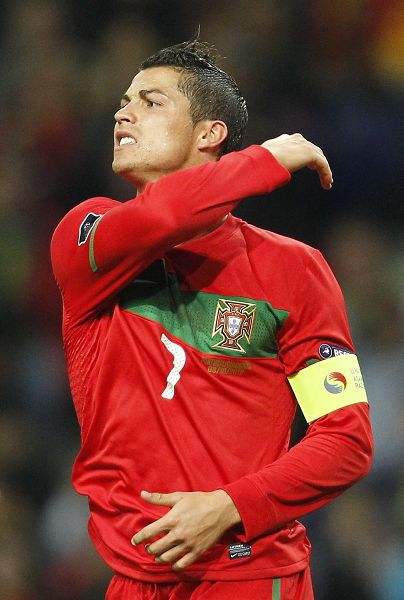 申花vs广岛三箭全场数据：射门13-14，控球率36-64