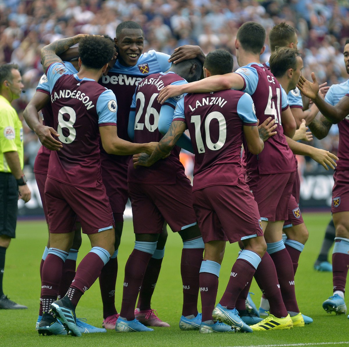 内马尔：我的心永远属于桑托斯；之后将进行膝盖半月板手术